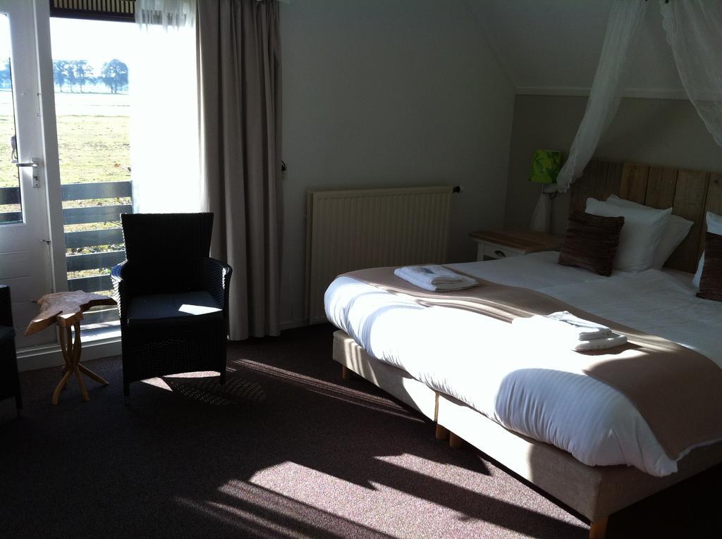 B&B Logement Grenzeloos Doldersum Habitación foto